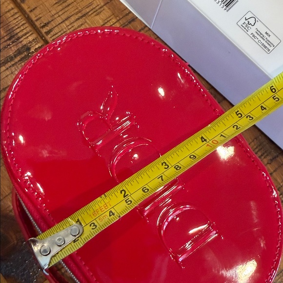 Gorgeous light weight cosmetic bag/ toiletries - Picture 10 of 13